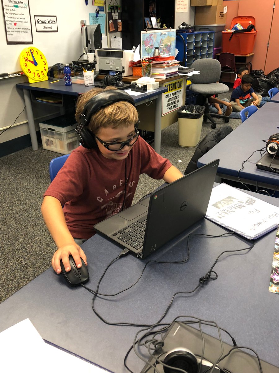 AniavesAmanda's tweet photo. Cottonwood's 2nd Graders are the class of 2029. The students had a great time mapping out the hard work it will take for them to achieve their goals. Here is Tanner's journey from Cottonwood to College. #HUSDPremier @CaliCounz #cko2018 #Kotc2018 #Cottonwood @cottonwoodtwitt https://t.co/rGdfLyShFm
