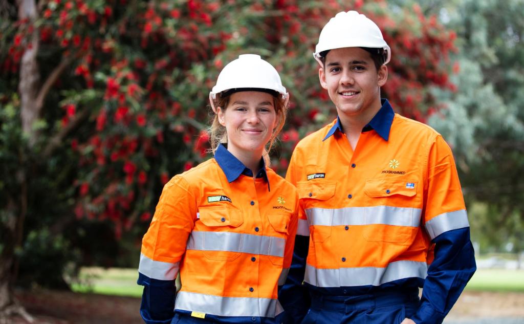 CMEWA's tweet image. It's fantastic to see young apprentices thriving in the resources industry. Congratulations to Caleb McDonald &amp;amp; Ruth Jones for their success at the Apprentice of the Year Awards. Caleb &amp;amp; Ruth are completing their apprenticeships with @Shell_Australia through the NETTS program.
