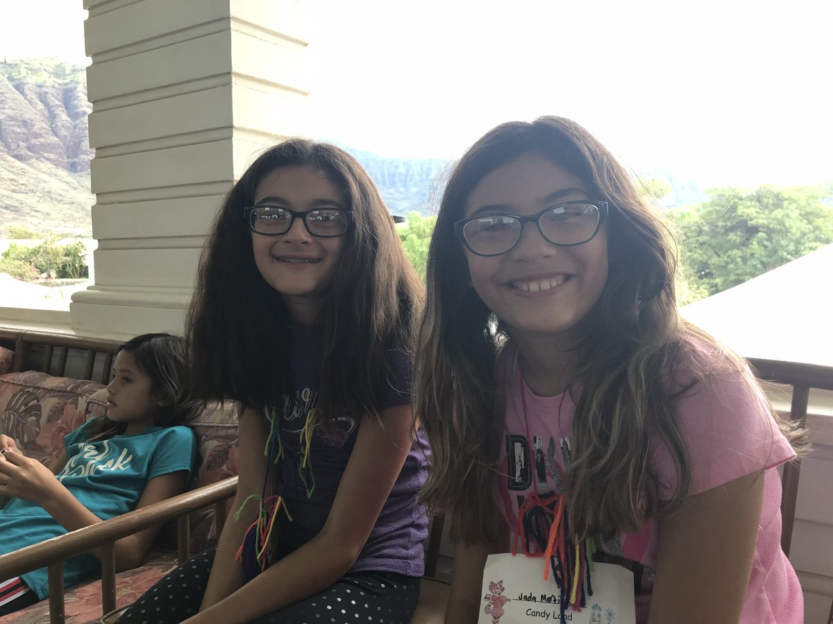 KeoluElementary's tweet photo. 2nd day at #ELTC camp! Thank you to all of our Jr. Facilitators! We are having so much fun learning with the leaders from schools in our complex area :) @KailuaIntermed1 @Kailuahigh2018 @MaunawiliE @KeoluElementary @EnchantedLakes @Kaelepulu @BlanchePope @WEIS https://t.co/Jq141aPeCZ