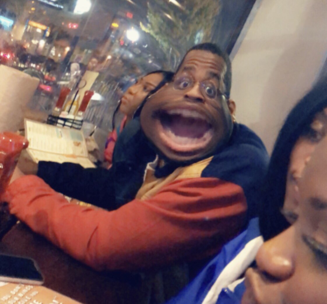 Youngchumpy's tweet photo. “I guess just planning stuff”
All the birds: YAAAAAAAAS #BOTS18 https://t.co/fnfsH9pEHw