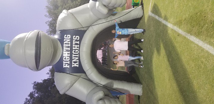 BlueNation55's tweet photo. Our student helpers for Bullard vs. Madera South football game! #theKnightWatch https://t.co/mb3Tl2YB63