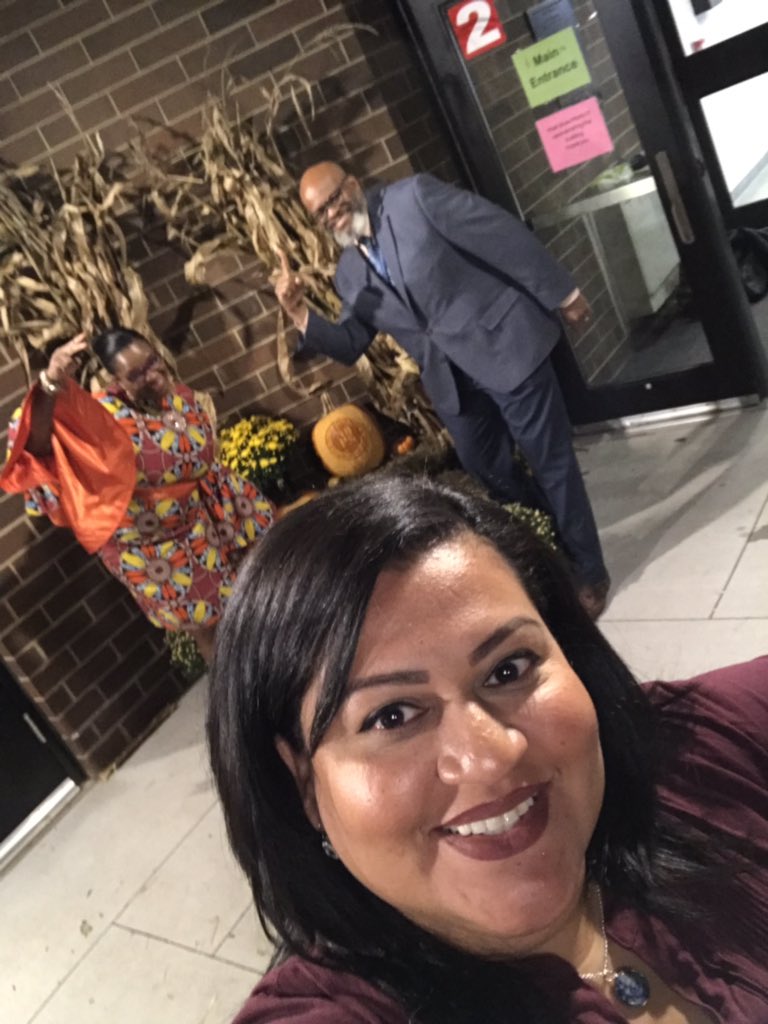 LindyZeledon's tweet image. Mission Accomplished!! 🙌🏽 And now....an end-of-the-night selfie with these two Special Admins!! 🤩🤩#TeamWork #PRCSArts #ALLIN4NB #OpenHouse