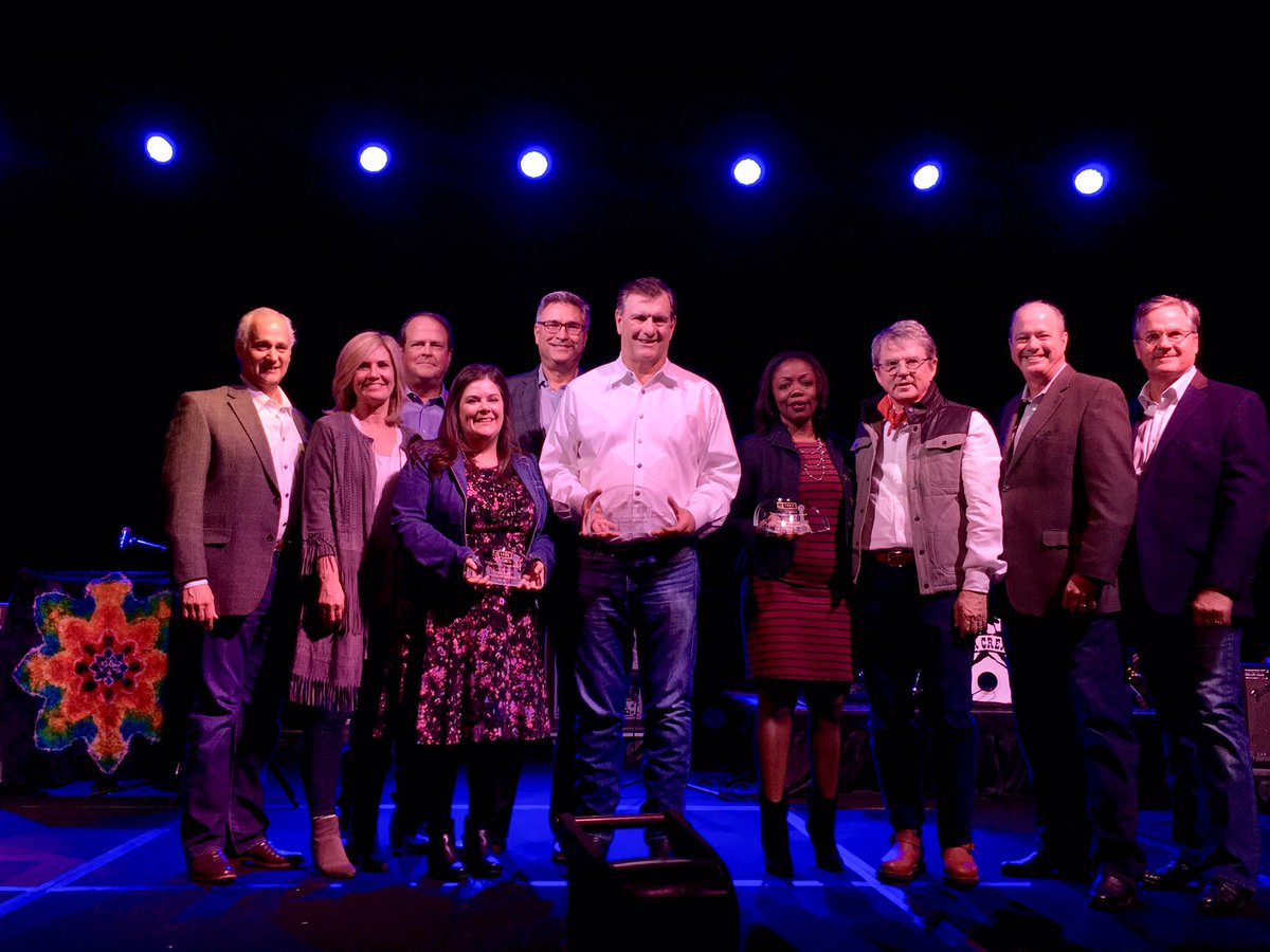 Thank you <a href="/TRECDallas/">TREC Dallas</a> for being a great partner to <a href="/GrowSouth/">GrowSouth</a>. So proud of how far we’ve come in revitalizing and growing southern Dallas, and we’re excited to continue the work. <a href="/GrowSouth_VISTA/">growSouth VISTA</a> 
#GivingGala18 #GrowSouth