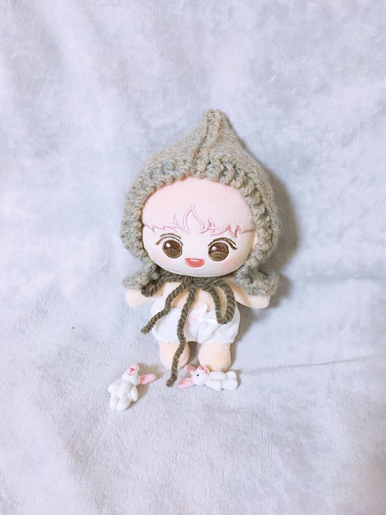 winkylovie's tweet photo. 월동준비 두 번째 이벤트입니다🐰
15cm 쟈그미들의 요정후드망토예요!

RT+팔로우해주신 분들 중 두 분을 추첨해서 사진 속 망토를 각각 보내드릴게요 ㅋㅋ 색상은 랜덤입니다! 당발은 이번 주말인 일요일(21일) 밤에 하고 월요일에 모자들과 일괄로 보내려합니다❤️

#꼼뿌윙 #꼬마뿌뽀윙 #인형옷 https://t.co/MtSvz3jx8o