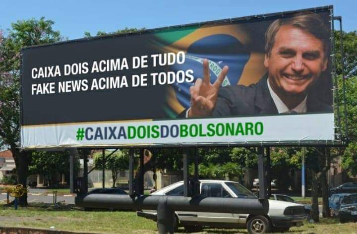 _caio_'s tweet photo. Slogan merecido!
#Caixa2doBolsonaro 
#Bolsolao https://t.co/dOrWflkA8O