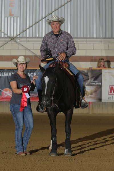apcrReining's tweet photo. #Champion #PrimeTimeOpen #NRHA #SeptemberLope #APCR 2018 REGHEZZA DIEGO su CUSTOM IMPAVIDA di LIVI FABRIZIO/SCHUSTER WILMA con score 71,5 https://t.co/vLYZQB2Lsd
