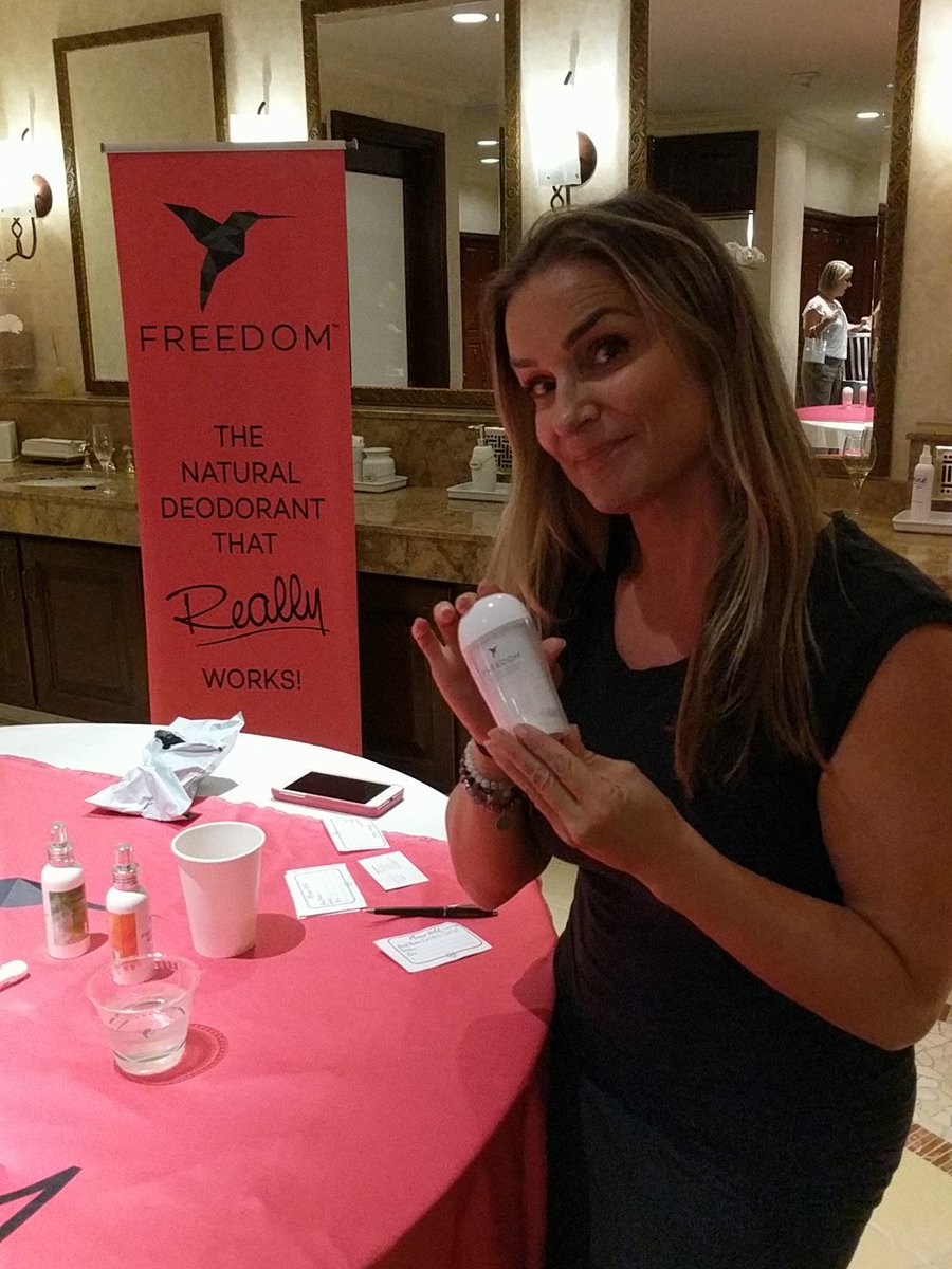 pacificwaterspa's tweet photo. So fun!  Freedom Natural Deodorant is here!  Be healthy not stinky!  #crueltyfreebeauty #PacificWatersSpa #getSPAcific #hyatthb https://t.co/L8UhxvAbw0