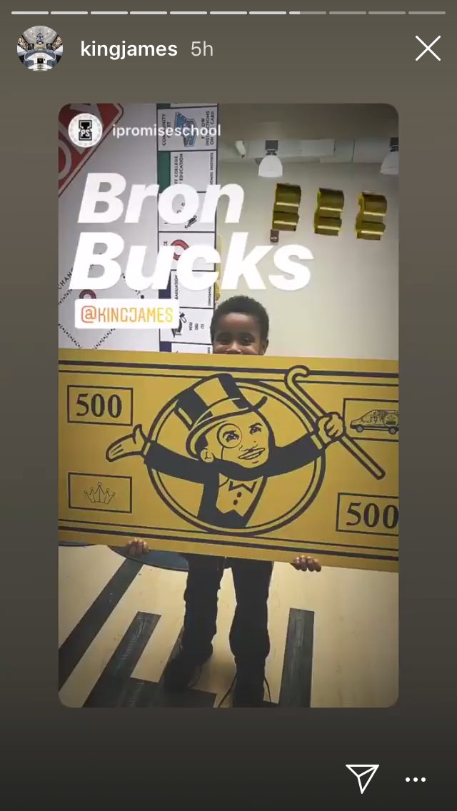 Pena_Joshua's tweet photo. Bet those up! BRON BRON IS HERE https://t.co/bgRv0642UP
