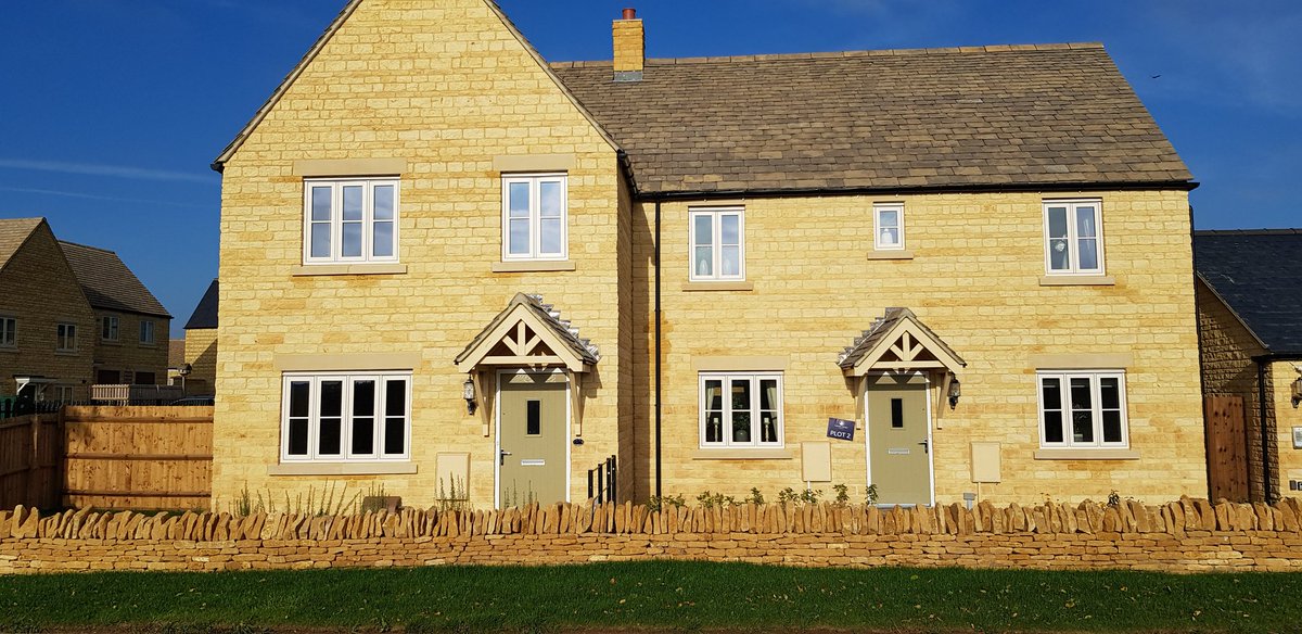 Another update on one of our customer's recent new-build jobs. Impressive work <a href="/Somerglaze/">Somerglaze Windows</a> as always!

A great example of how spectacular our Timberlook Flush Sash windows look after installation! 

#FlushSash #Timberlook #NewBuild #FridayFeeling