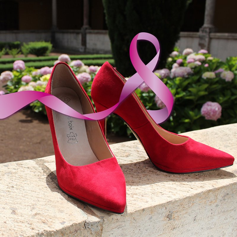 BoixCarolina's tweet photo. Nos sumamos al rosa en el 
Día Contra el Cáncer de Mama 
 #Súmatealrosa🎗 https://t.co/g0ShvSlusN
