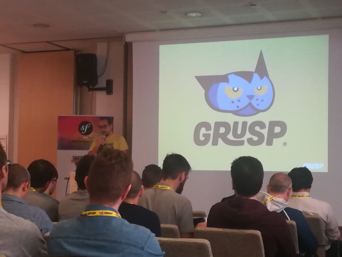 mavimo's tweet image. #symfonyday inizia ora ;)