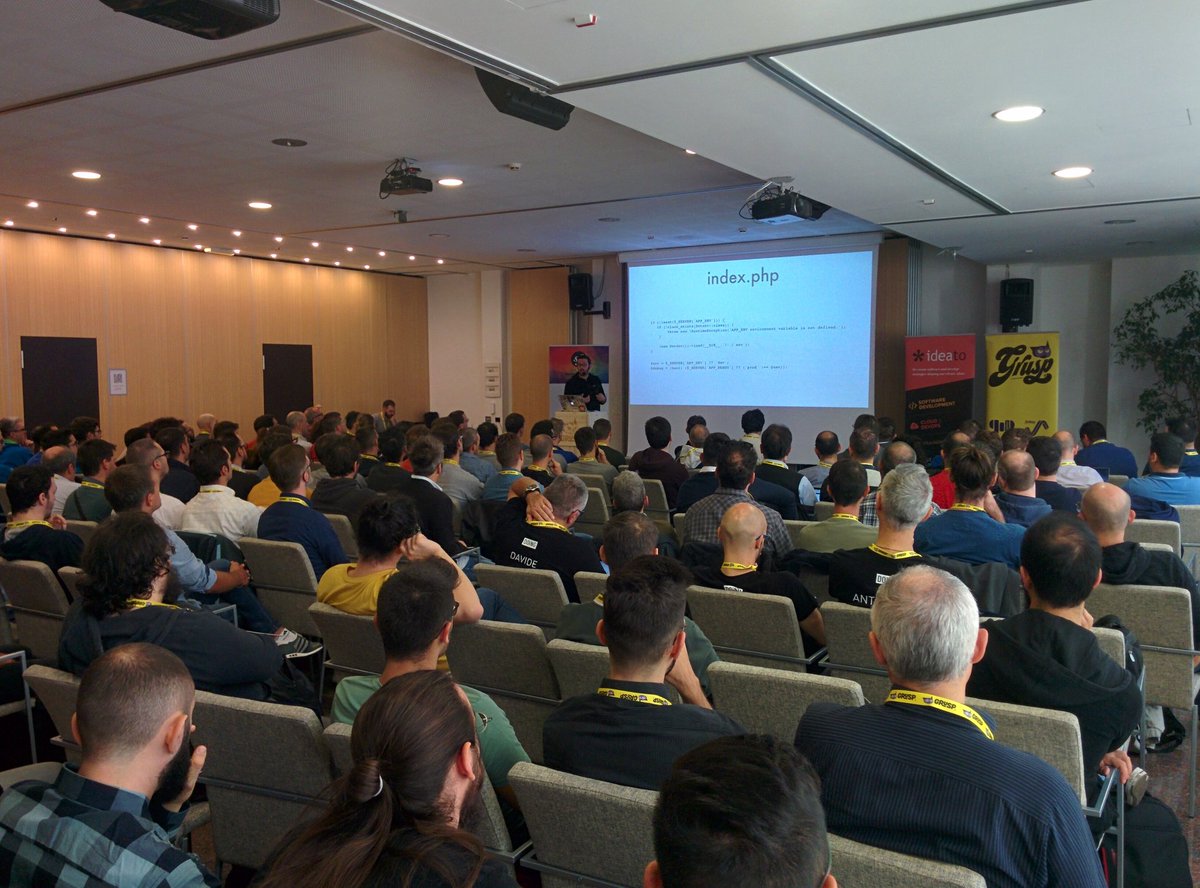dlondero's tweet image. &quot;A dive into Symfony4 for a Symfony user&quot; by @_orso_ opening the day at #symfonydayit