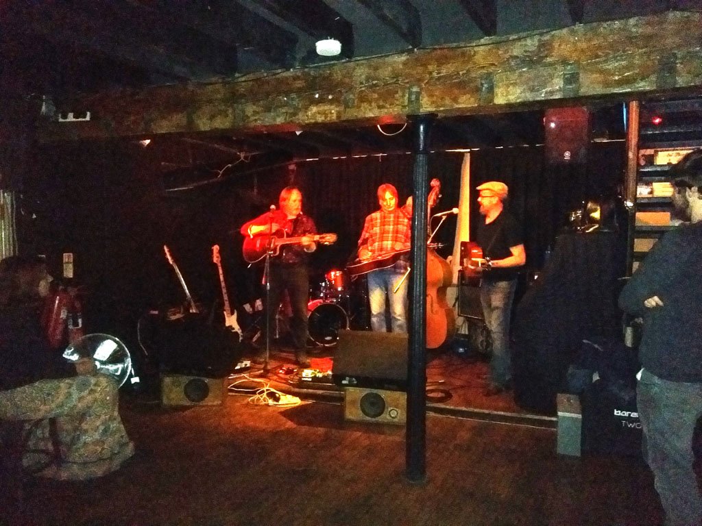 LittleBroEliFR's tweet photo. Thank you #HolyFools & @ArtTheefe for that most excellent evening😁
It was nice meeting you Matt & @blazing
Good luck to #DigDeep (no, it's definitely not stale😂) https://t.co/Pci16gcwdb
