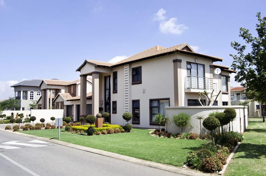 RiverfieldsGrow's tweet photo. The house situated in the Blue Gill Estate, Kempton Park is perfect for a family plus its close to all amenities! Click here to check it out: 
https://t.co/cVaSjK3lhE
#RiverfieldsGrow https://t.co/BsjKBKLoiW