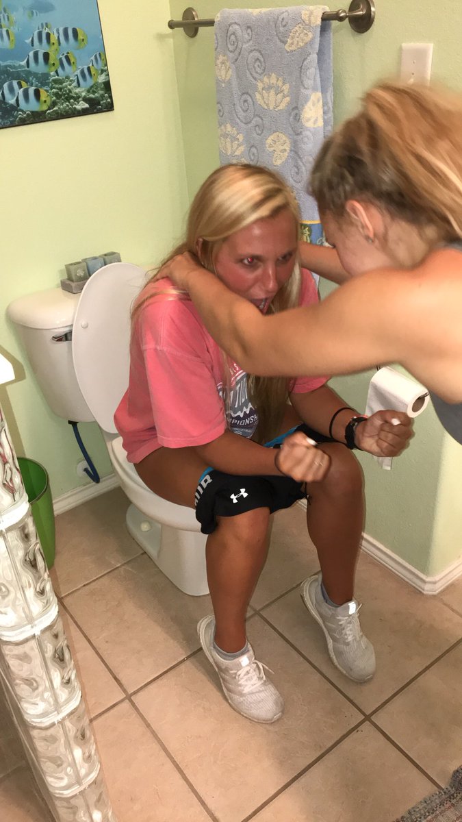 Dempewolfaudrey's tweet photo. HAPPY 18TH BIRTHDAY to this gem😩😉 Hope you had an amazing birthday, thx for being such a great friend☺️🎊🤩 love u lots @emilyjasperrr https://t.co/HD2JRUrYei