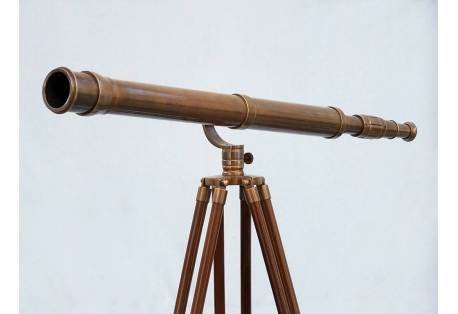 First telescope. Томас диггес телескоп. "телескоп астронамический 1804". First telescope. Телескоп рефрактор галилео галилей.