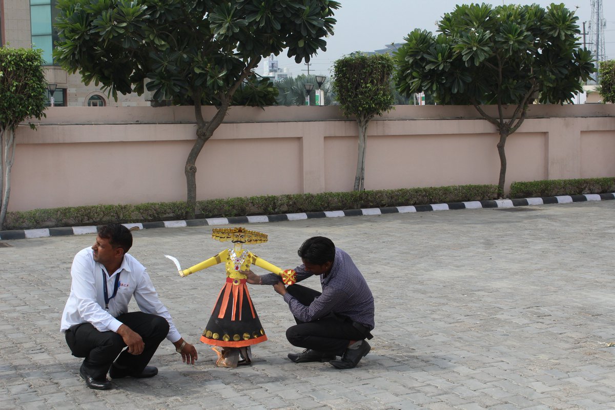 PCFIndia's tweet photo. Our students celebrated Dussehra with a splendid skit based on Ramayana. We concluded our celebrations by burning the Ravan as the symbol of evil and negativity. Take a look at #MBCN students performing for the crowd! #HappyDusshera #Dusshera2018 https://t.co/HWyysCTpPv