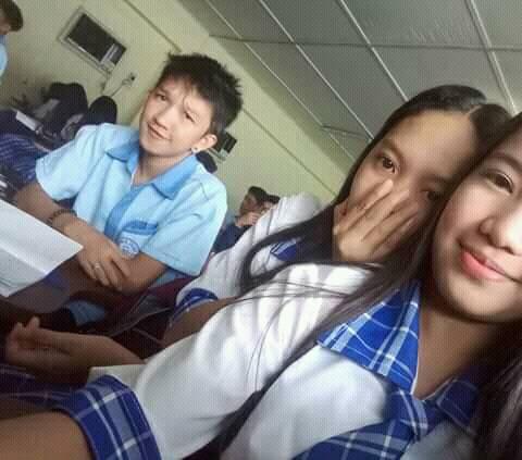 APoniente's tweet image. Pretty girls🥰😘