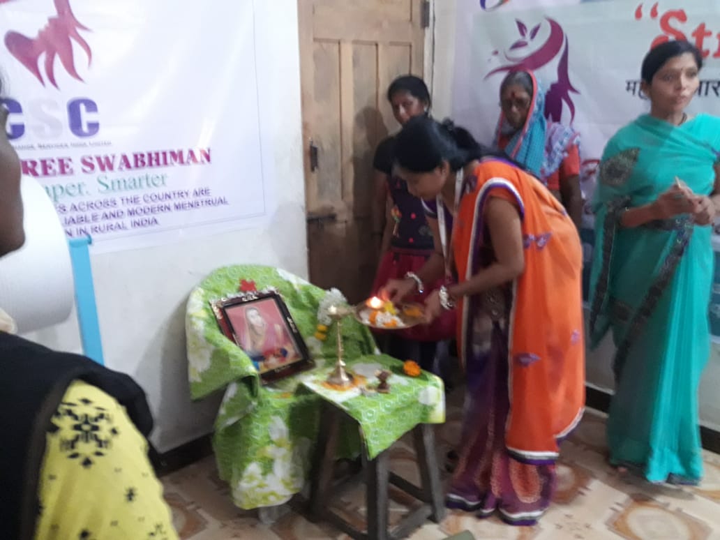 pshinde776's tweet photo. @CSCegov_🌸Dashara #streeswabhiman sanitary napkin unit opening by csc vle Amol Jadhav, Patur, Akola,Maharashtra .#cscdigitalseva #DigitalIndia #ravishankarprasad #pib #PMModi #dioakola #devendrafadnvis #CMO #rsprasad #womenempowerment #icdswcd #rma #MWAM #UNICEF #NCW #WCD https://t.co/ZUMXq85K1K