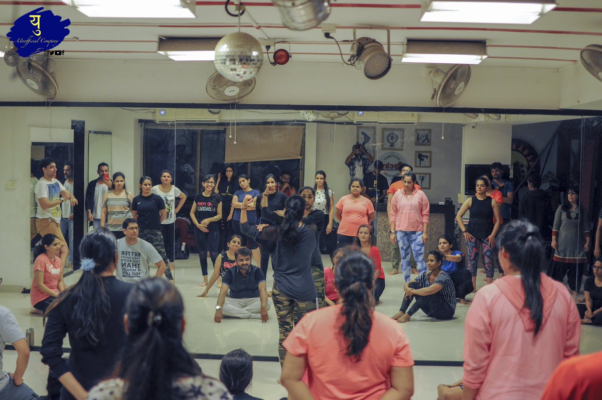 salsawithnimish's tweet photo. A lil bit of Bhangra is a must this season at R Studio, Baner workshop 🕺🏻
All images from this workshop are on our Facebook page, link in bio!
#UnofficialCompany #Bhangra #BhangraWorkshop #Workshop #WorkshopInPune #Pune #Dance #Dancers #bhangrainmumbai #PuneWorkshop #PuneCity https://t.co/Ft7fV1IkGR