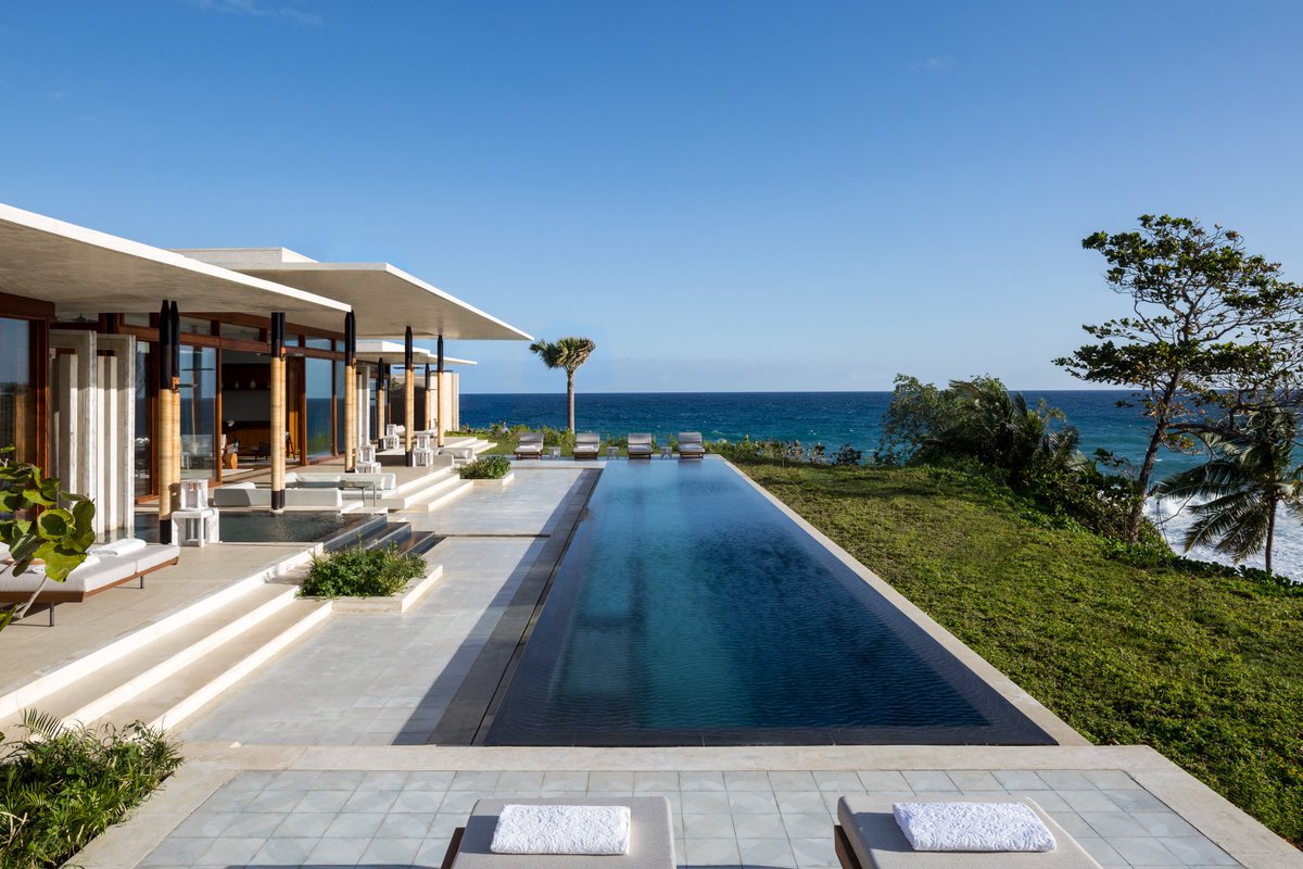 Amanresorts's tweet photo. #Amanera, our resort in the #DominicanRepublic, is perched atop a cliff, where the wild #Caribbean jungle spills off lush mountains and onto the golden beach, where white-crested waves break on the sand https://t.co/HLrDTcmdXv #AmanAdventures #AmanDesign https://t.co/QWX0576Isq