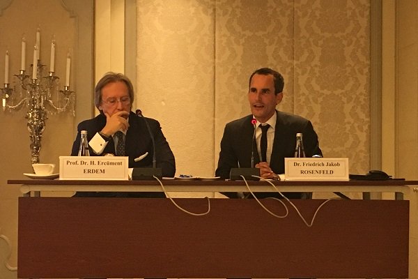 ErdemErdemLaw's tweet photo. Prof. Dr. H. Ercüment Erdem moderated the Conference on Limitations to Party Autonomy in International Arbitration, organized by @ISTAC_Istanbul on October 12. https://t.co/wodBwlnXEh #arbitration #internationalarbitration #partyautonomy #tahkim https://t.co/OnlRz4sRE4