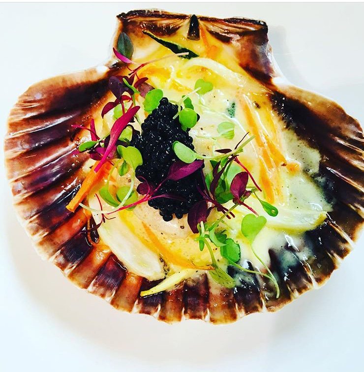 All you need is love......... and a little bit of scallops, because it is Seafood Friday <a href="/GalvinCenturion/">GalvinCenturion</a>. To book your table, please call 01442 510520  or email galvin@centurionclub.co.uk