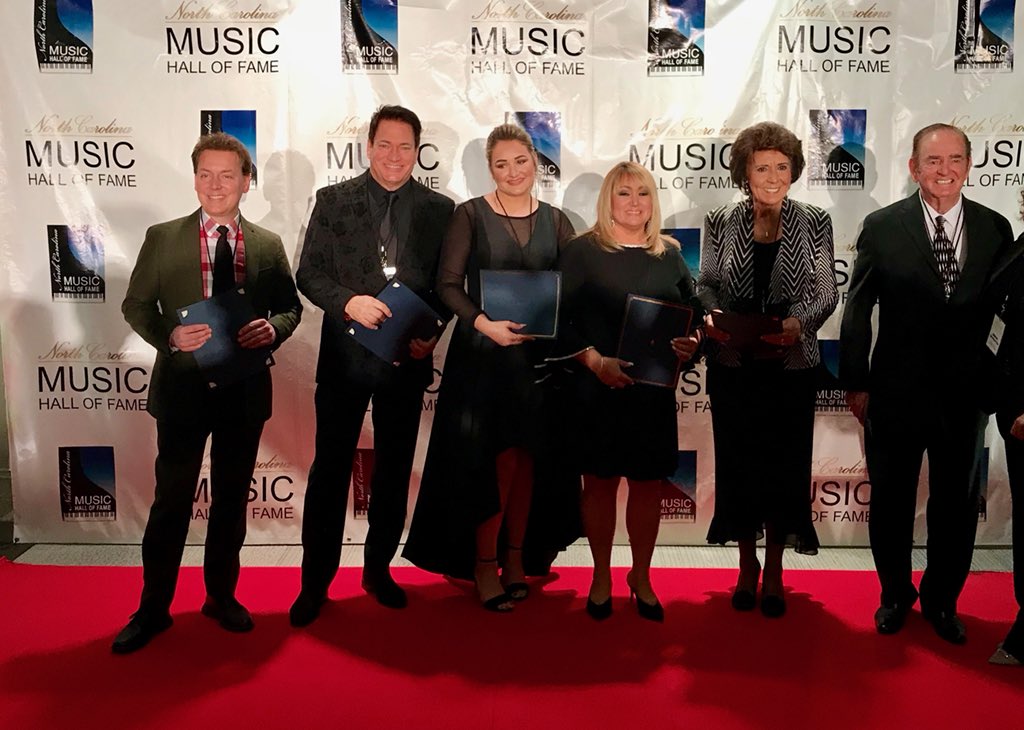 CDeanHopper's tweet photo. Thank you @NCMHOF for a great night. #2018induction https://t.co/fyJ2WSd303