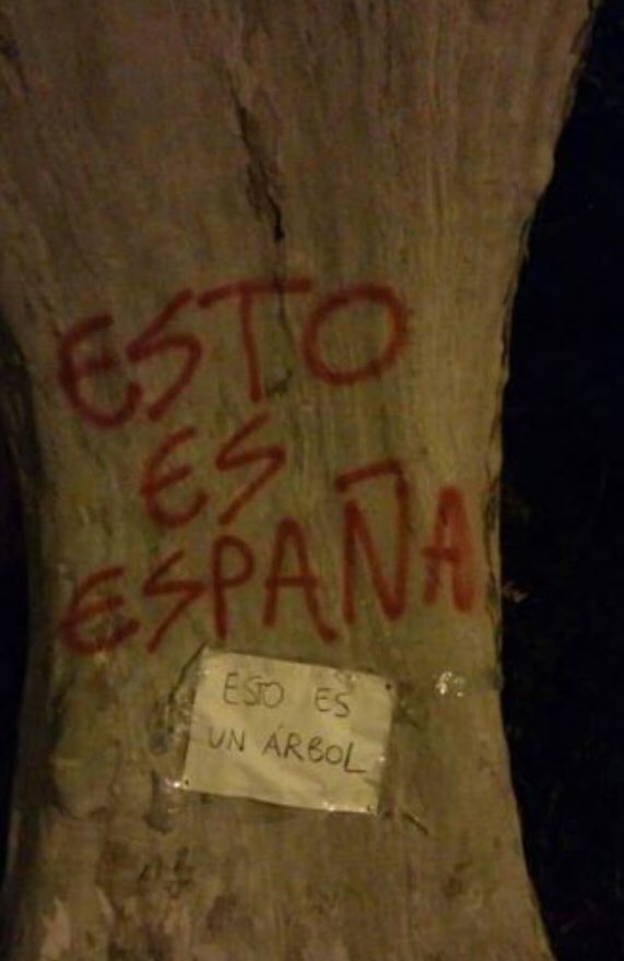 CRAZZYPOTE's tweet photo. Esto es Barrio Sésamo! https://t.co/6ES090bWGv