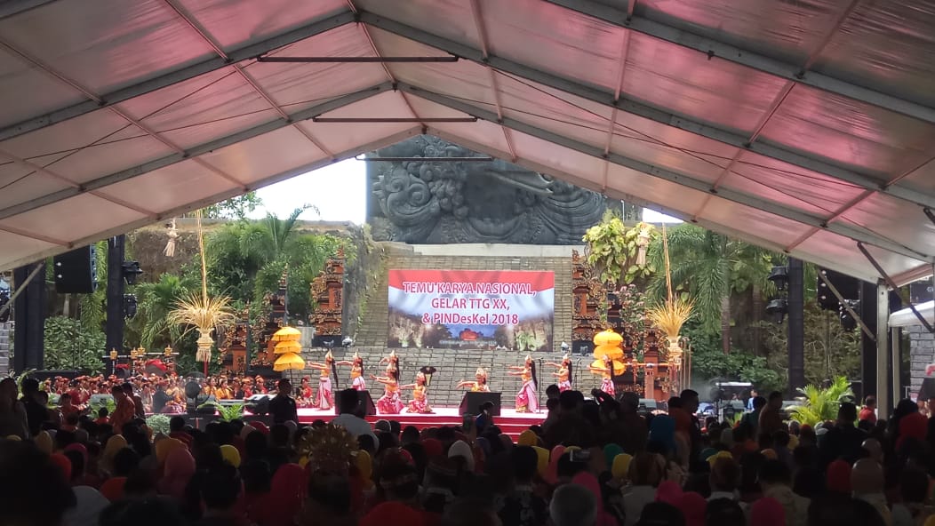 HasanPld's tweet photo. Selamat Atas Gelar TTG Nasional XX.
Semakin Sukses
#GelarTTG2018 
#TPPIRiau 
@jokowi 
@EkoSandjojo 
@taufikmadjid71 
@anwsanusi 
@fachrilabalado 
@Kpw1Riau 
@arwani_p3md 
@KatmujiMurdi 
@waksuai123 
@Syahrud62809608 https://t.co/zZfNkGCICo