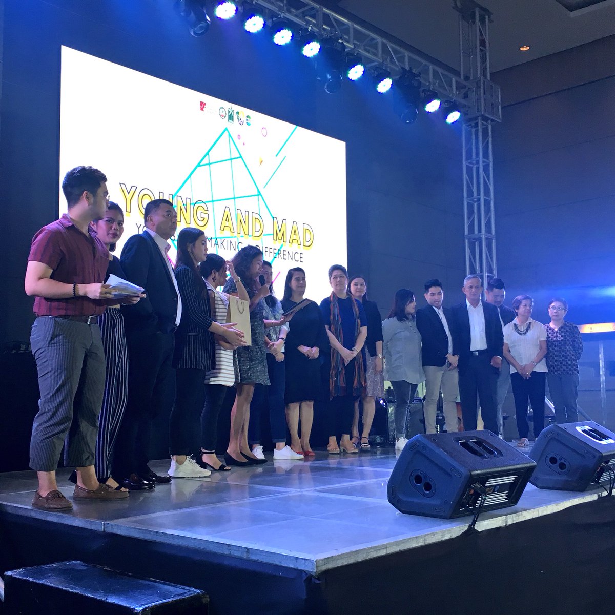 marchesociete's tweet photo. Giving appreciation for Ms. Michelle Alarcon! We’ve learned a lot! #youngandmad #YMA2018 #JMARCHÈ ✨ https://t.co/stYxI0PKvk
