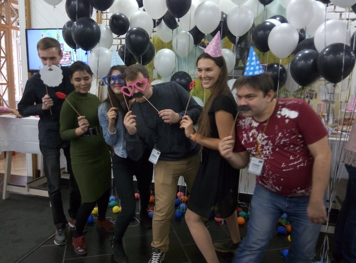 Eot_office's tweet photo. Нам 2 года! 🍰🍭🍡✌
#ЭТО_Офис #ЭТО_2года https://t.co/BtPB57cczi