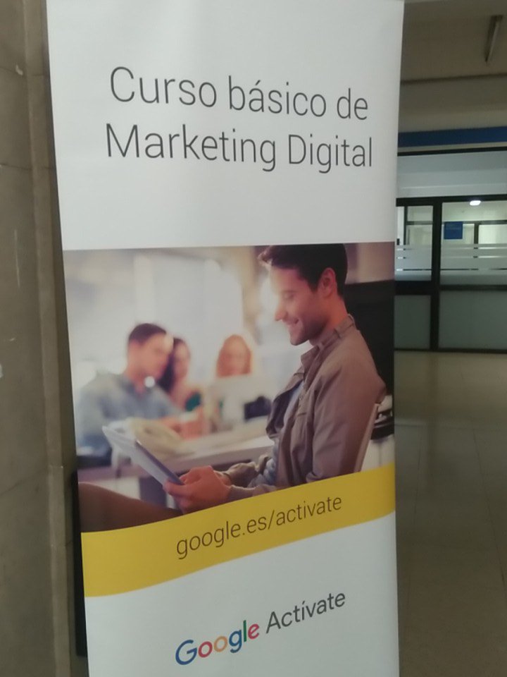 XiurryJones's tweet photo. Último día del Curso básico de Marketing digital de #GoogleActivate en #Barcelona Vamos a ello! 💪🏻 https://t.co/vP2PuBkATT