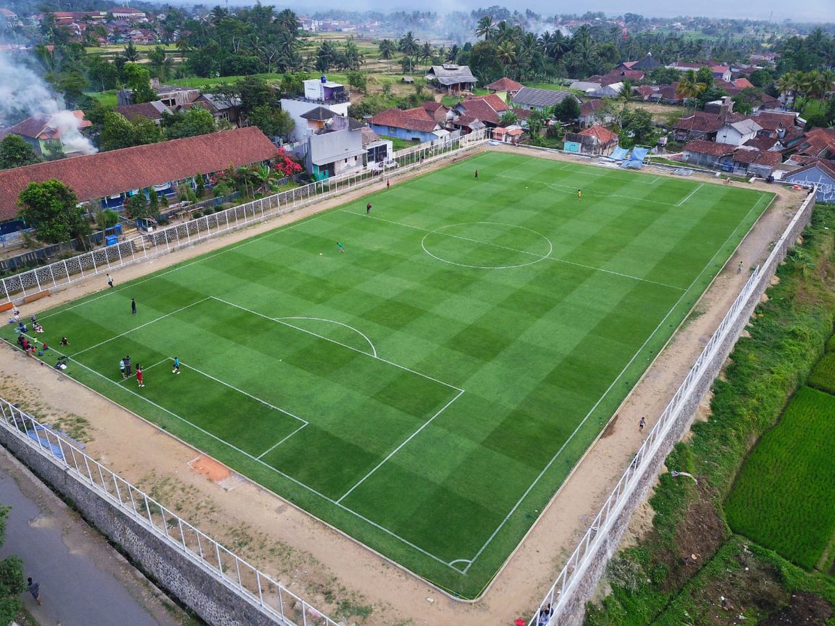 officialvpc's tweet photo. Nuansa Estadio Hernando Siles, La Paz, Bolivia. 

Sakti Lodaya Park, Cisayong, Tasikmalaya. https://t.co/Y58G6SxWBH