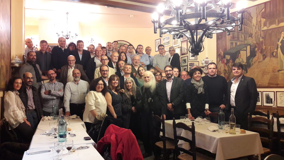 coddii_org's tweet photo. Foto de familia tras la I Jornada de la Asamblea de @coddii_org #IngenieríaInformática con el honor de ser acompañados por Margaret Hamilton #Inf40coddii https://t.co/QRMI7lXqcr