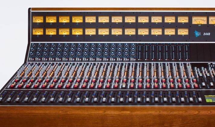 API 2448 – <a href="/thisisapiaudio/">API Audio</a> INTRODUCE LA SUA NUOVA CONSOLE, tanto atteso ponte fra la 1608 e il leggendario modello AXS.
‼️Configurazioni da 24, 32 e 40 Canali - con Dual Input per ogni canale‼️
Scopri la novità: bit.ly/2yoz2KB
#proaudio #recordingstudio #gearporn #AESNY