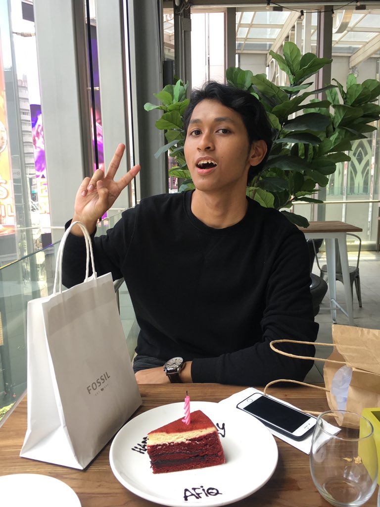 8. his birthday. lupa nk update 