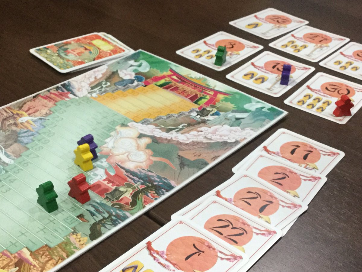 jugandoenlamesa's tweet photo. En las sesiones lúdicas de #BoardDays del club @jugonesmdr #NuriaCasellas y #EloiPujadas nos explicaron sus juegos #Shikoku #Wanted7 #Veracruz1631 https://t.co/MY9Hwz5rFX