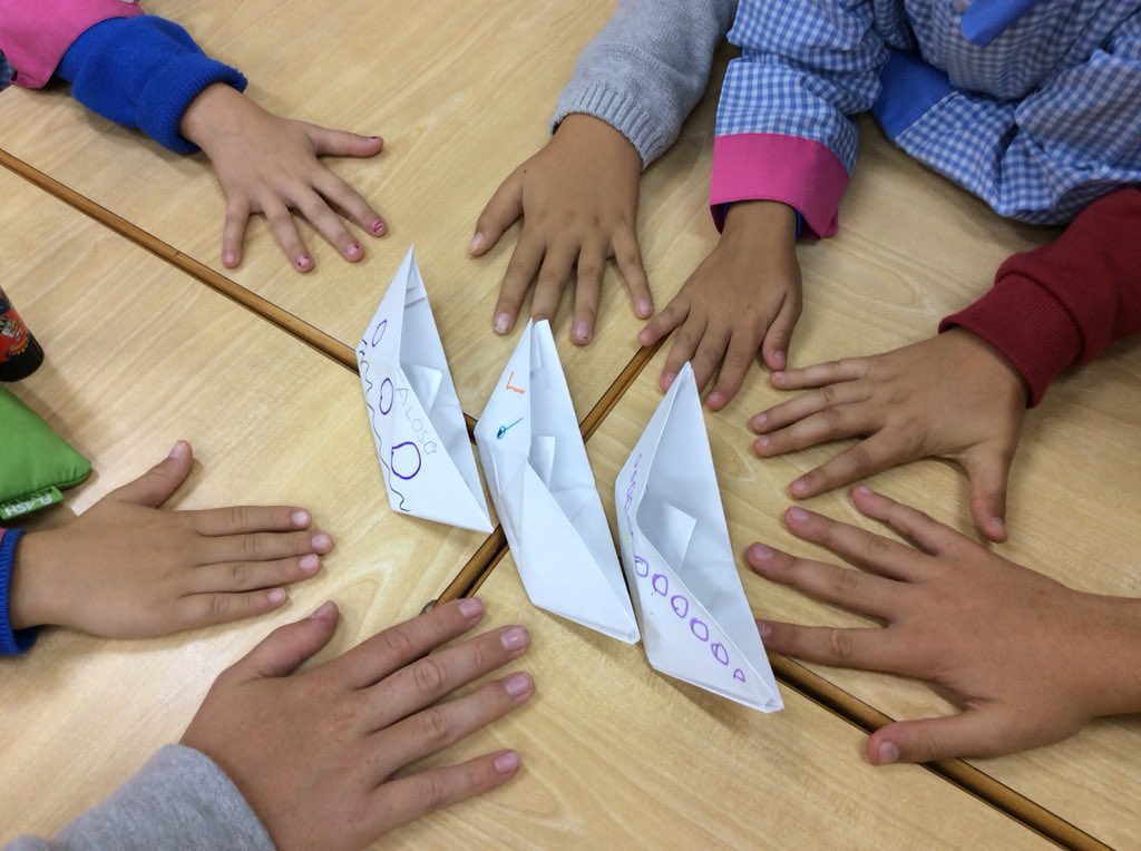 1ESOAuseva's tweet photo. Hermanamiento con nuestras clases de 1º de primaria. Estamos disfrutando un montón con la visita a los peques. Preparamos la celebración Montagne con @1cicloauseva https://t.co/fy6KjVh3rv