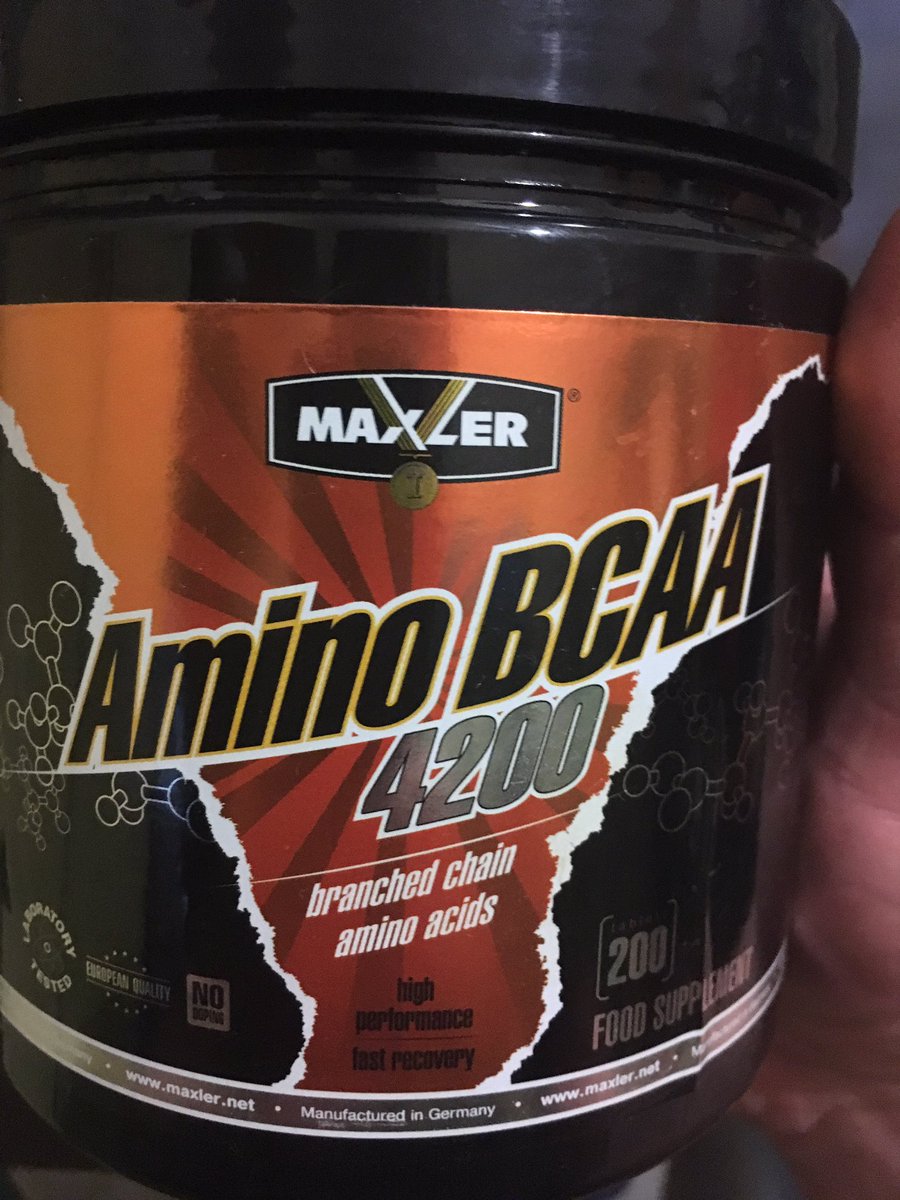 idDassler's tweet photo. Перед тренькой закинусь BCAAшкой #Maxler 💪🔝 https://t.co/uIyCHnqLjV