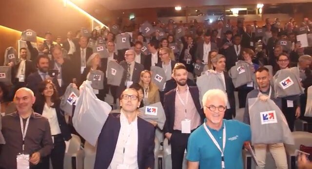 CecileDELETTRE's tweet photo. RDV le 24 /10 pour les rencontres internationales #FrenchTech avec la communauté des #Startups , partenaires, 30 top speakers , des ateliers, le trophée 🏆 international et les news de #FrenchTech2022 🚀🌍inscription ici ▶️ https://t.co/Dco7Ivvkq3 organisé par   @BF_TechServices https://t.co/iqo6GLYBUY