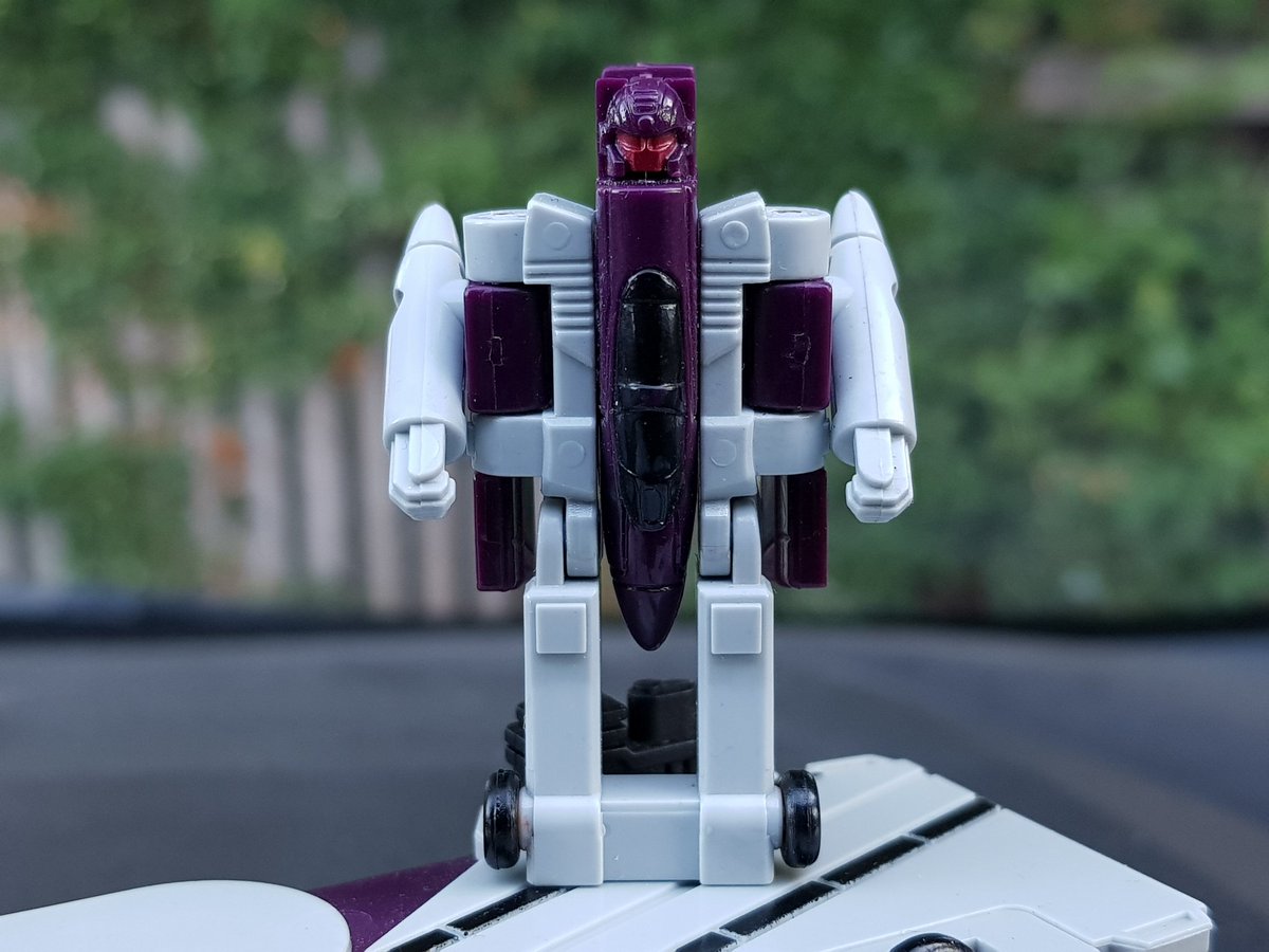 Soundwave1980's tweet image. Its Flattop Friday!!! #Transformers #deskbot #dashbot #micromaster