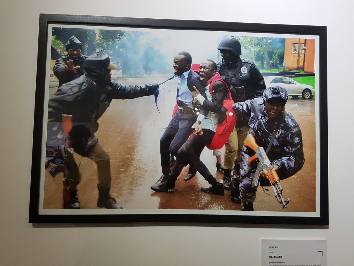 TonyGlencross's tweet photo. Congs to @DailyMonitor’s Alex Esagala for emerging overall winner at this year’s Uganda Press Photo Award (#UPPA2018) run by @fcauganda.

This is the kind of INFLUENTIAL JOURNALISM that we strive to build daily.  

Winning 📸 taken during a strike at Makerere.

📸 @Natabaalo https://t.co/5wewHfyHkM