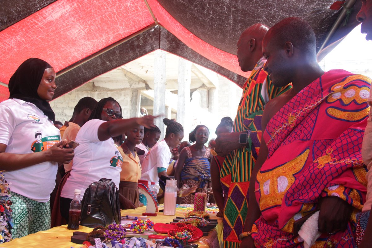 adhdghana's tweet photo. And it's a wrap!!! Dignitaries visit exhibition table and Screening continues for community members #AdHealthGh https://t.co/01sVgddnVP