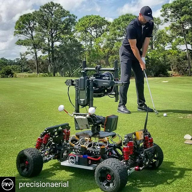 Connex wireless system at the golf course <a href="/Regran_ed/">Regran_ed</a> from <a href="/precisionaerial/">john oates</a> -  Shooting #rorymcilroy and #tigerwoods with our #pafrover.
#sonya7s2 #canonlenses #redrockmicro #freeflymovipro #freeflycontroller #900mhzfpv #connex #ignitedigi #smallhd #wefly… ift.tt/2S79D0e