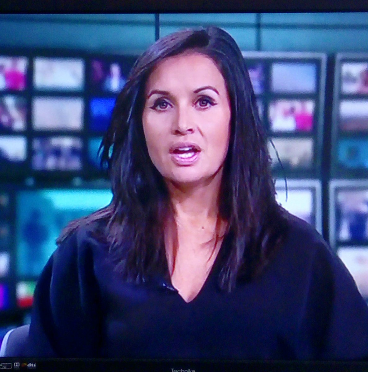 SimonAndSimon5's tweet photo. Nina Hussain #itvnews https://t.co/or1uRGLVyy