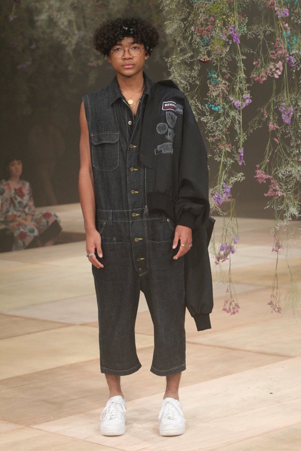 RakutenFWT's tweet photo. [ Information] #AmazonFWT Collection Report | meagratia  [JP]https://t.co/hVm5tUYrJo
[EN]https://t.co/wo8PSnFaWg  #AMFWT #fashionweek #ファッションウィーク #tokyo #東京 #2019SS #2019春夏 #meagratia #メアグラーティア https://t.co/QNOU7MXQe8