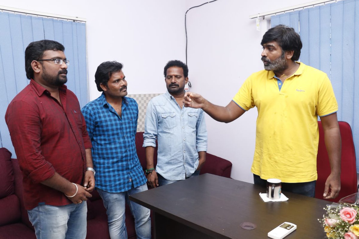newcinemaexpres's tweet photo. Director's @rathinasiva7 &amp; @ponramVVS  Wishes the team

@Gautham_Karthik 
 Dir @Arun_chandhiran 
Producer  #Anbalagan

#WhiteLineProductionNo1
@WhiteLineProd
@sooriofficial @iamrammy_ramesh @GopiCinePRO https://t.co/gHjYhE7WFT