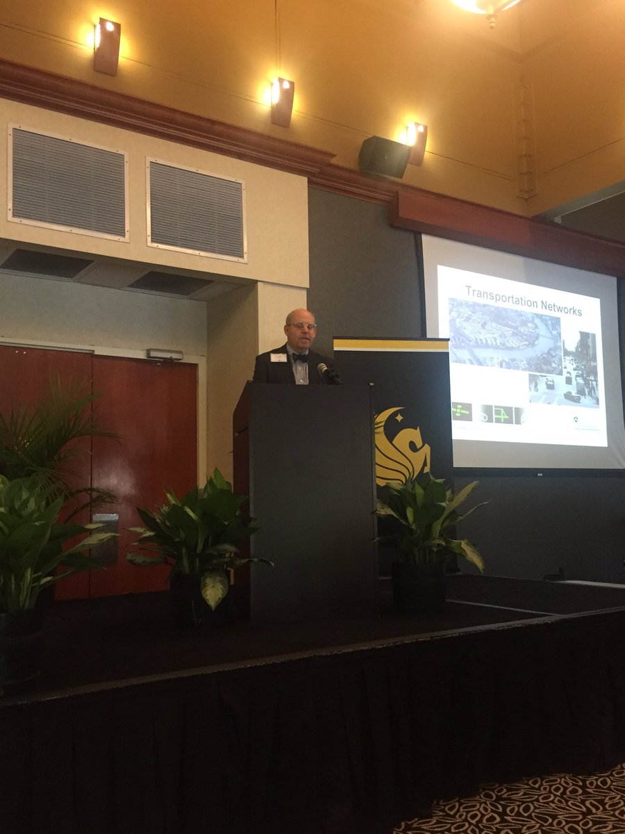 SusanScrupski's tweet image. Keynote speaker David Kuehn, Federal Highway Administration #UCFDataSci