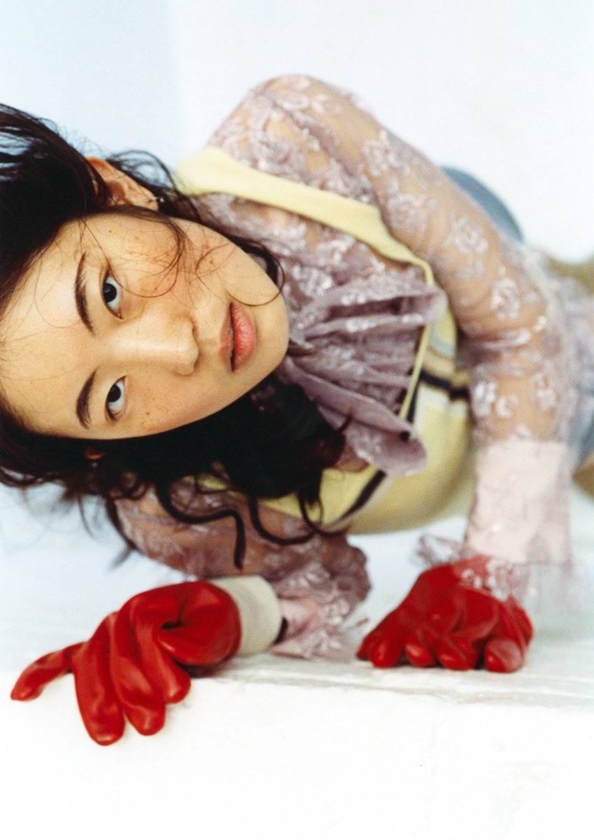 SomersetHouse's tweet photo. Announcing #EnglishAsASecondLanguage, a new photography exhibition for 2019 celebrating the vitality of international perspectives in the work of fashion photographers #HannaMoon &amp; #JoyceNg.

Read more on our website, opening 24 Jan - 28 Apr 2019: https://t.co/A21ykYdGSX https://t.co/DMYaLOqyd3